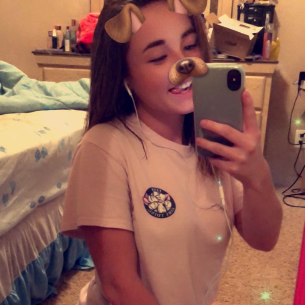 Meet your Posher, Adriana